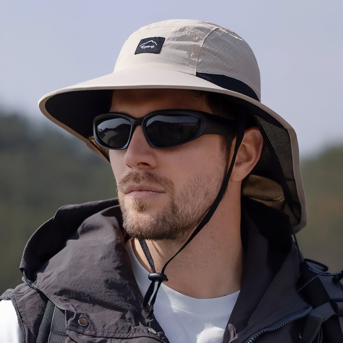 Lightweight Hiking Hat with Neck Shield