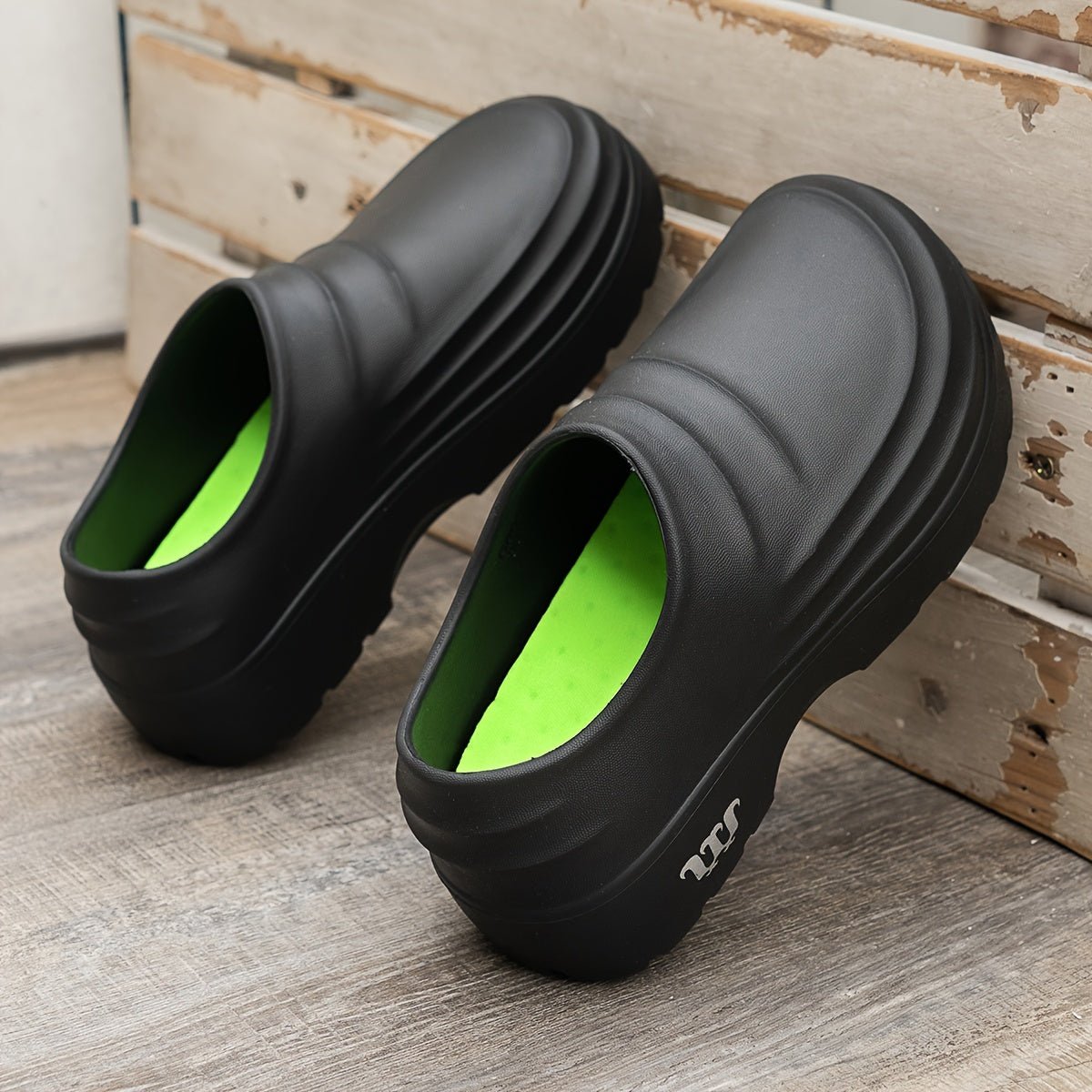 Water-Resistant Slip-On Clogs with Cushioned Sole