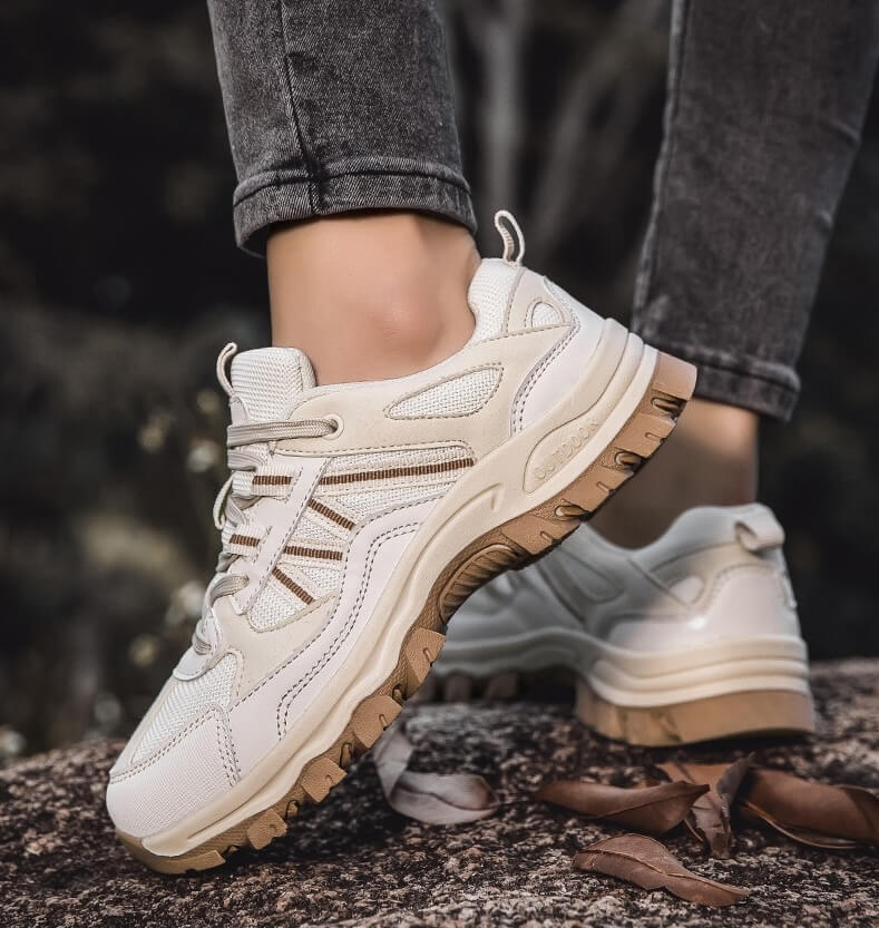 Lightweight Breathable Hiking Shoes for Outdoor Use