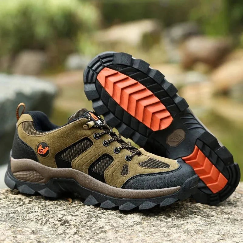 Waterproof Insulated Hiking Boots – Traction Sole