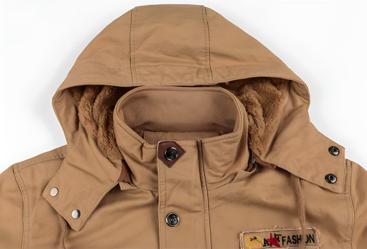 Multi-Pocket Insulated Outdoor Jacket – Fleece-Lined Hood