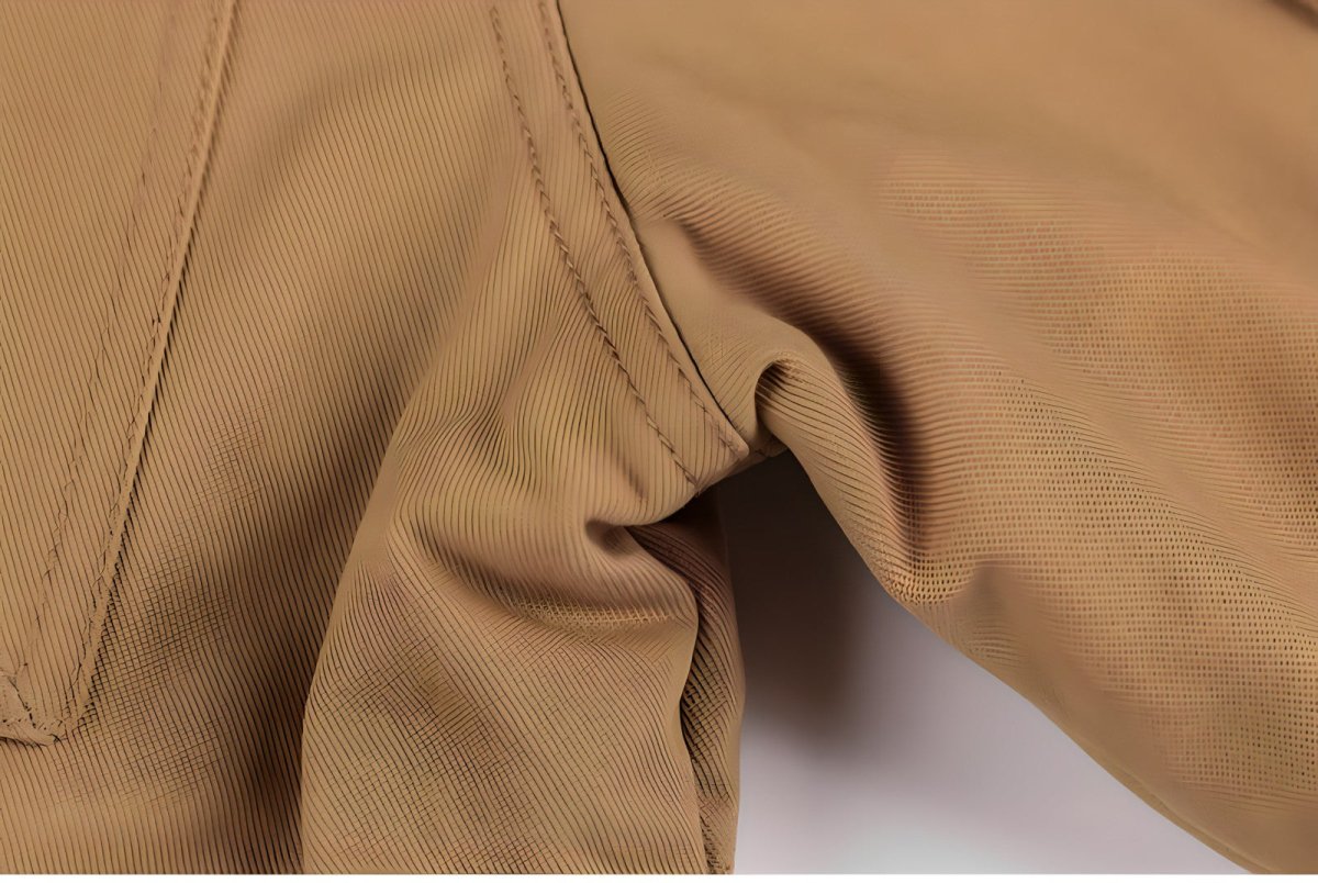 Multi-Pocket Insulated Outdoor Jacket – Fleece-Lined Hood