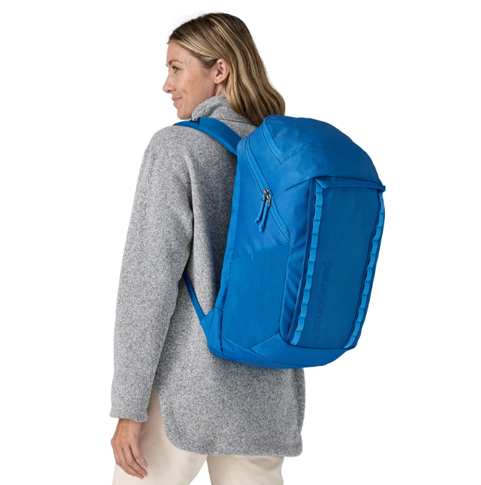 32L Travel Backpack – Weather-Resistant Carry-On with Laptop Compartment