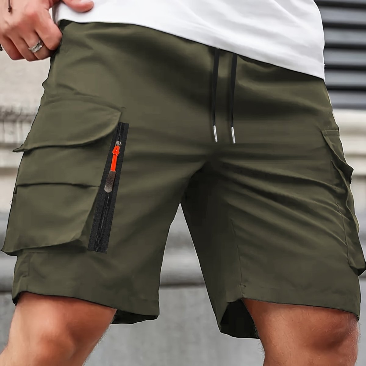 Lightweight Zip-Pocket Cargo Shorts for Men