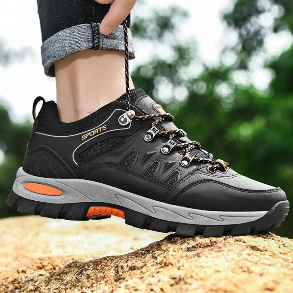 Lightweight Low-Cut Hiking Shoes for Men – Durable Outdoor Footwear