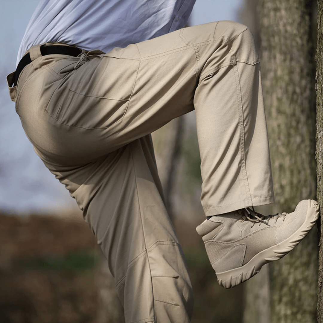 Tactical Cargo Trousers – Lightweight & Durable