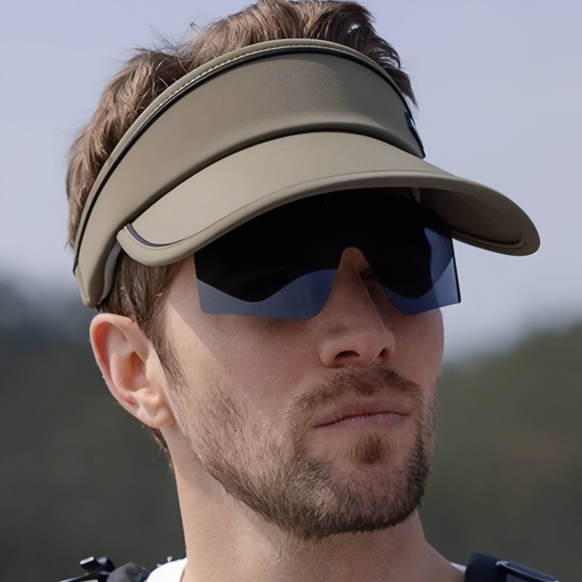 Breathable Hiking Cap with Integrated Visor and Sunglasses