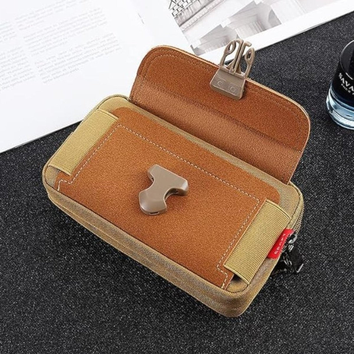 Durable Compact Hiking Pouch with Belt Attachment