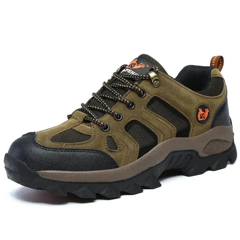 Waterproof Insulated Hiking Boots – Traction Sole