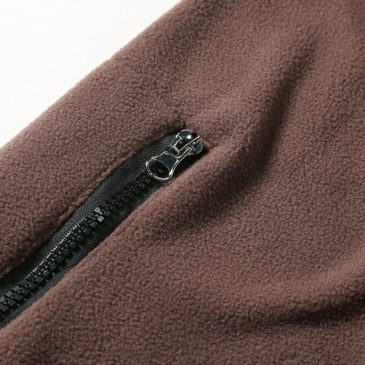 Lightweight Fleece Pullover for Outdoor Use