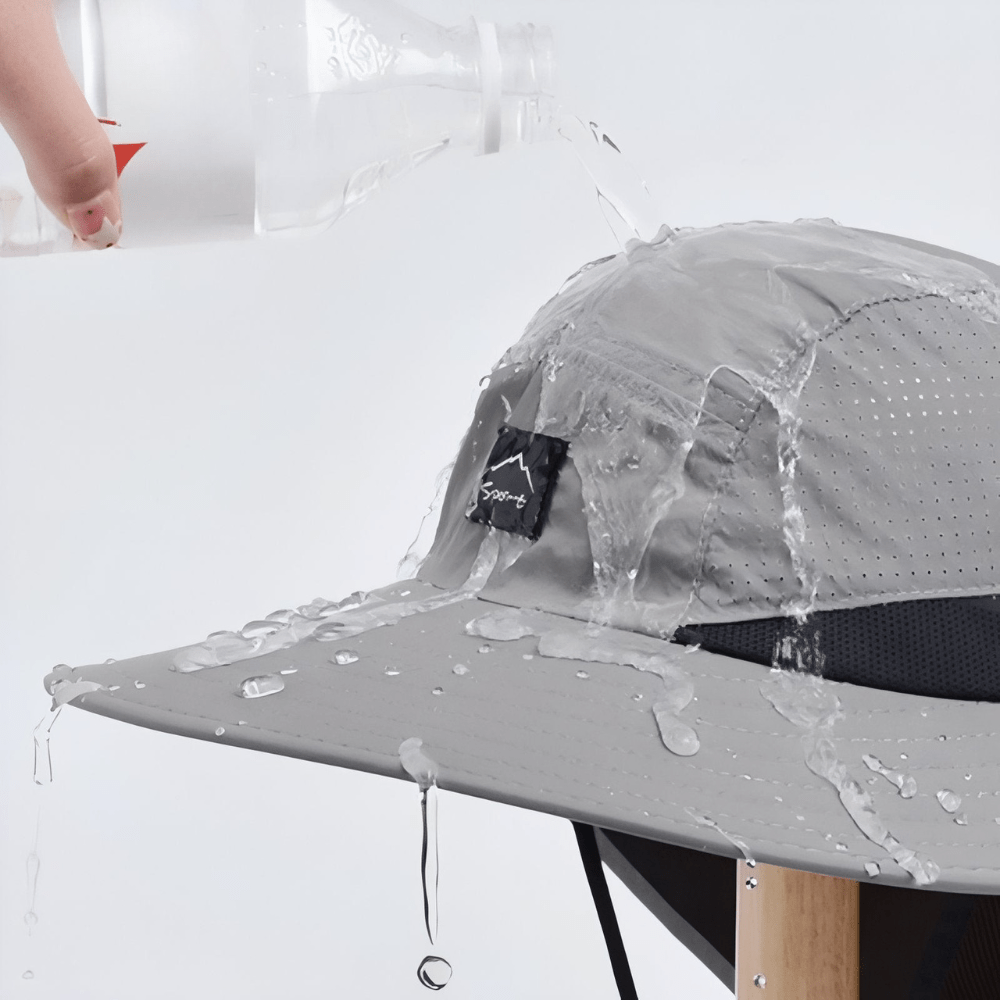 Lightweight Hiking Hat with Neck Shield